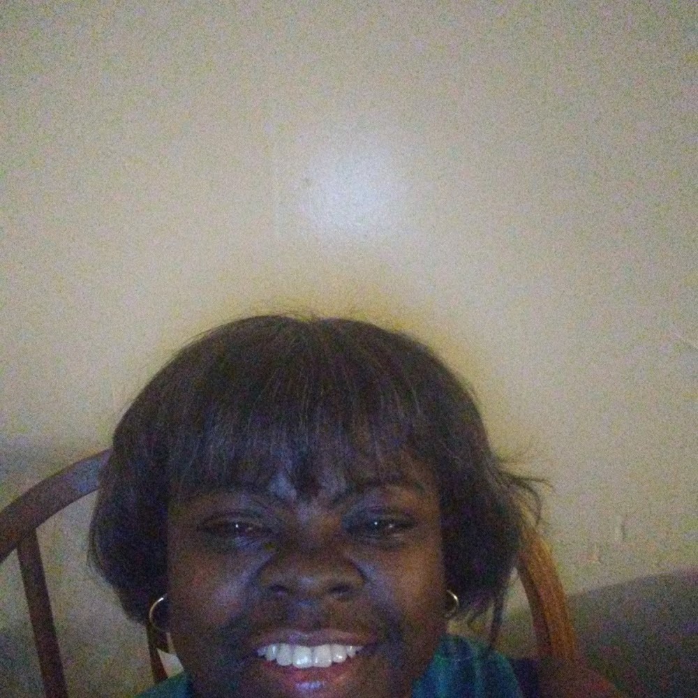 Meet your Posher, Angela